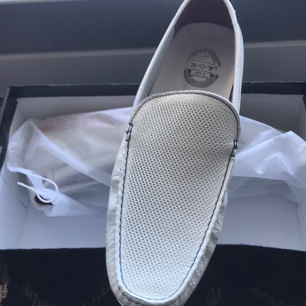 XOT white leather slip on loafers M 11 NIB